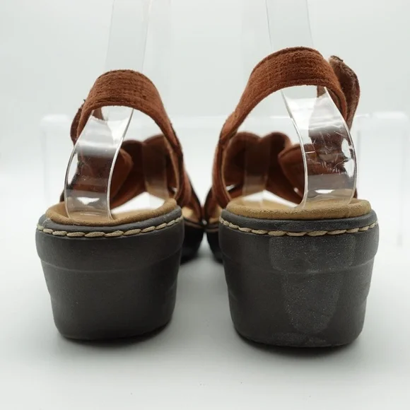 Clarks Women's Sandals in Rust Brown - Picture 4 of 10